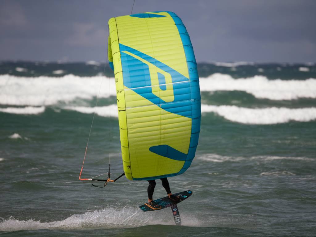 les avantages et inconvénients du foil en kitesurf